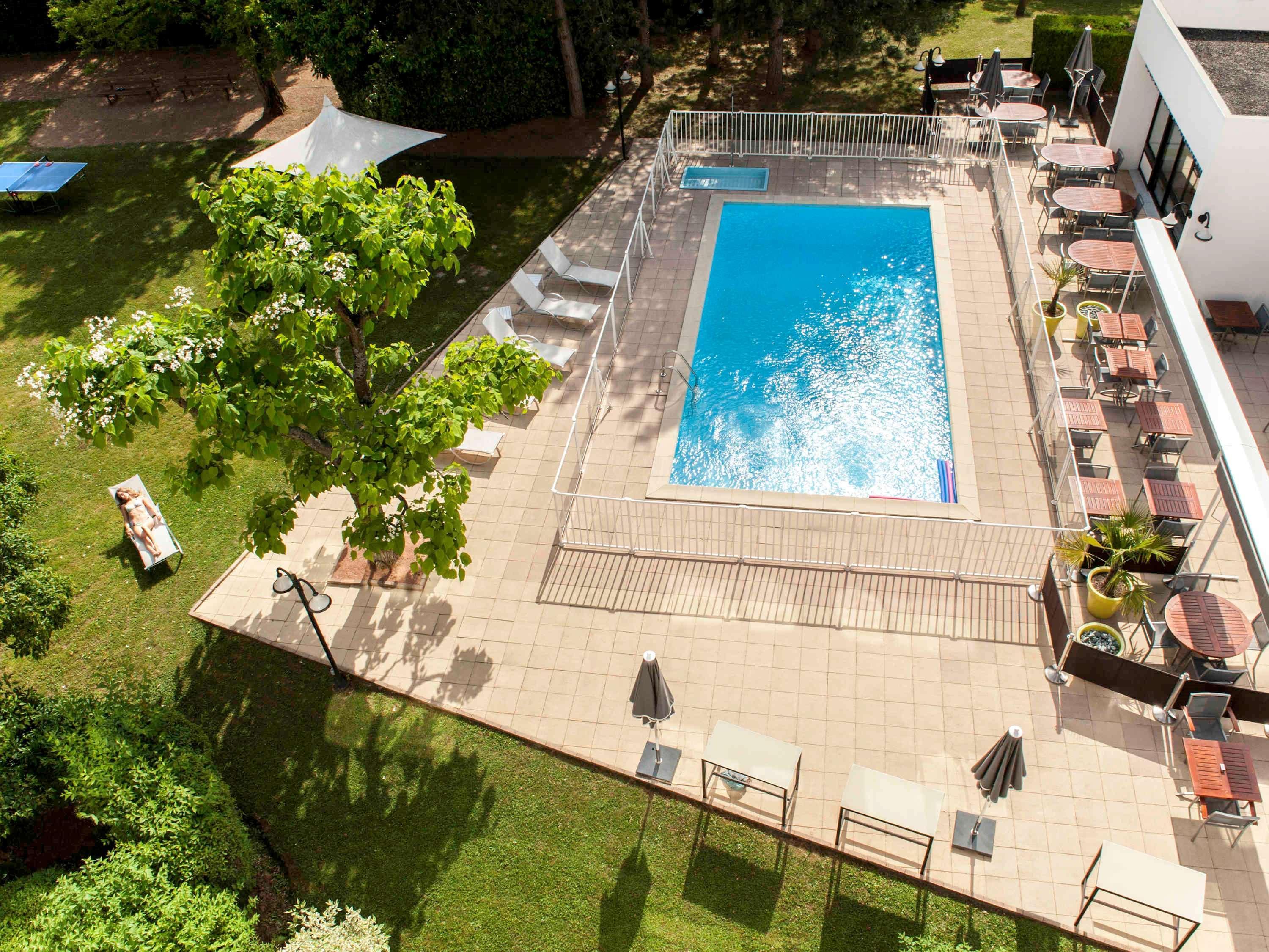 B&B Hotel Lyon Nord 4 Etoiles ดาร์ดิญญี ภายนอก รูปภาพ