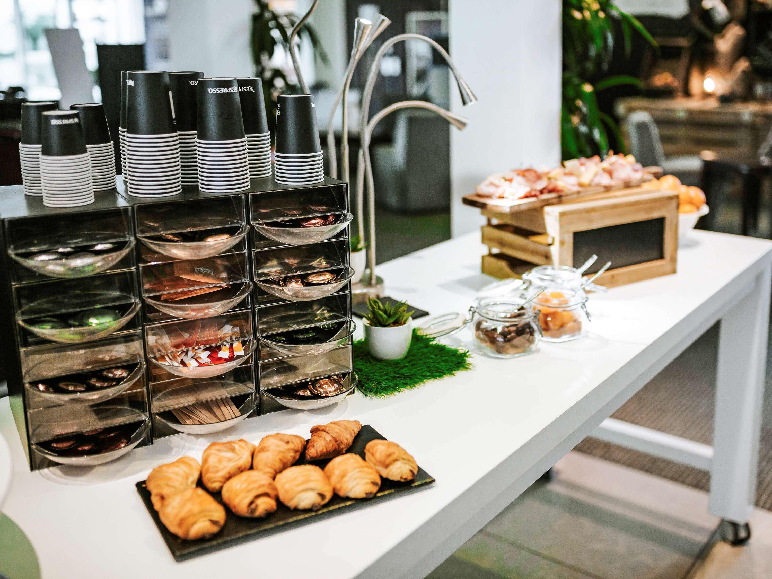 B&B Hotel Lyon Nord 4 Etoiles ดาร์ดิญญี ภายนอก รูปภาพ